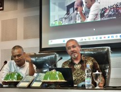 Kuliah Tamu FISIP Unhas Hadirkan Ian Douglas Wilson, Penulis Buku Politik Jatah Preman