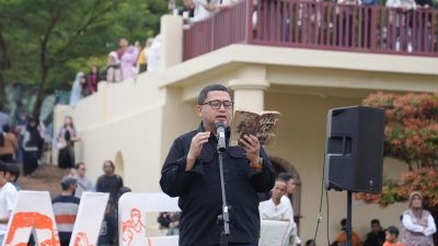 Wali Kota Makassar Bacakan Puisi di MIWF 2025, Suasana Sastra Penuh Emosi