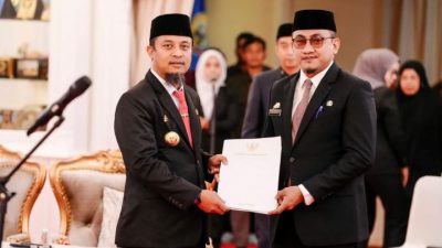 Erwin Sodding Dilantik Kembali sebagai Kepala Biro Kesra Sulsel, Sekaligus Jabat Plt Kepala BKD