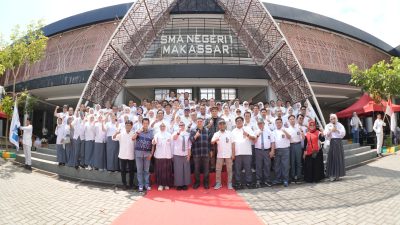 Wali Kota Makassar Ajak Alumni SMANSA Aktif Kelola Sampah Kota