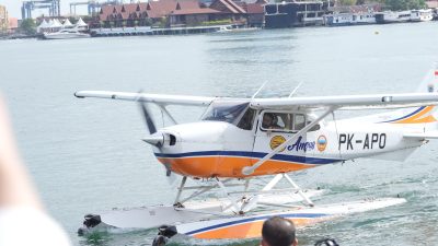 Seaplane Perdana Diluncurkan di Makassar, Akses Pulau di Sulsel Kini Lebih Cepat