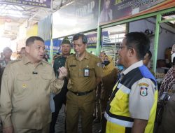Wali Kota Makassar Sidak Pasar Pabaeng-baeng, Pastikan Harga Pangan Stabil dan Pasar Tertata Rapi
