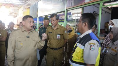 Wali Kota Makassar Sidak Pasar Pabaeng-baeng, Pastikan Harga Pangan Stabil dan Pasar Tertata Rapi