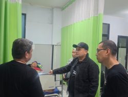 Wali Kota Munafri Arifuddin Jenguk Korban Pegawai DPRD di RS Grestelina