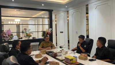 Sekda Zulkifly Dorong Digitalisasi Parkir dan Optimalisasi Pendapatan Perumda Makassar
