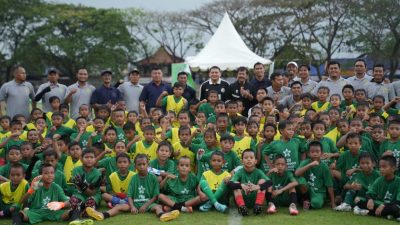 Munafri Dorong Pembinaan Sepak Bola Usia Dini Lewat Grassroots Football Festival di Makassar