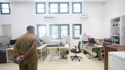 Wali Kota Makassar Munafri Sidak Pelayanan di Balai Kota, Temukan Ruangan Tanpa Pegawai