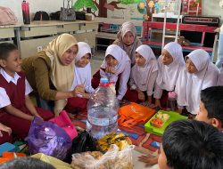 Makassar Produksi 10.000 Liter Eco Enzym dari Sekolah, Persembahan Hari Guru 2025