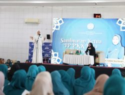 TP PKK Makassar Hadirkan dr. Aisah Dahlan Bahas Peran Perempuan sebagai Pilar Keluarga Beriman