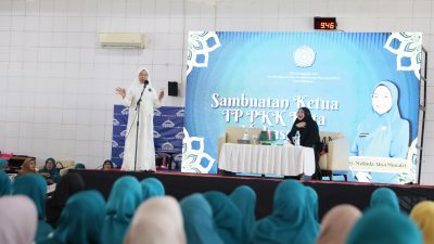 TP PKK Makassar Hadirkan dr. Aisah Dahlan Bahas Peran Perempuan sebagai Pilar Keluarga Beriman
