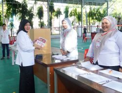 Aliyah Mustika Ilham Gunakan Hak Suara di TPS 01 Mangkura, Tegaskan Pentingnya Partisipasi Demokrasi Warga