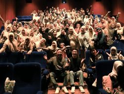 Dukung Film Lokal, Melinda Aksa Nobar Film Uang Passolo