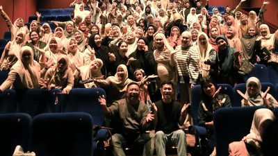 Dukung Film Lokal, Melinda Aksa Nobar Film Uang Passolo