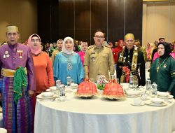 Aliyah Hadiri Pengukuhan Pengurus Pusat Wija We Ummung Datu Larompong