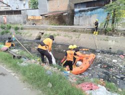 BPBD Makassar Bersihkan Kanal Bara-Baraya Timur, Tindak Lanjuti Aduan Warga