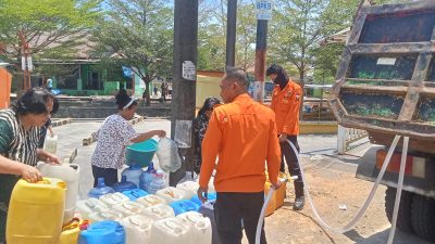Perhatian Appi ke Warga, BPBD Makassar Distribusi Air Bersih ke 161 Titik dengan Sasaran 33.641 Jiwa