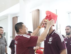 Munafri Jamu dan Lepas PSM Makassar ke Parepare, Tegaskan Dukungan Pemkot