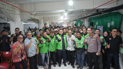 Sapa Pengemudi Gojek, Munafri Tekankan Pentingnya Cek Kesehatan dan Jaminan Sosial